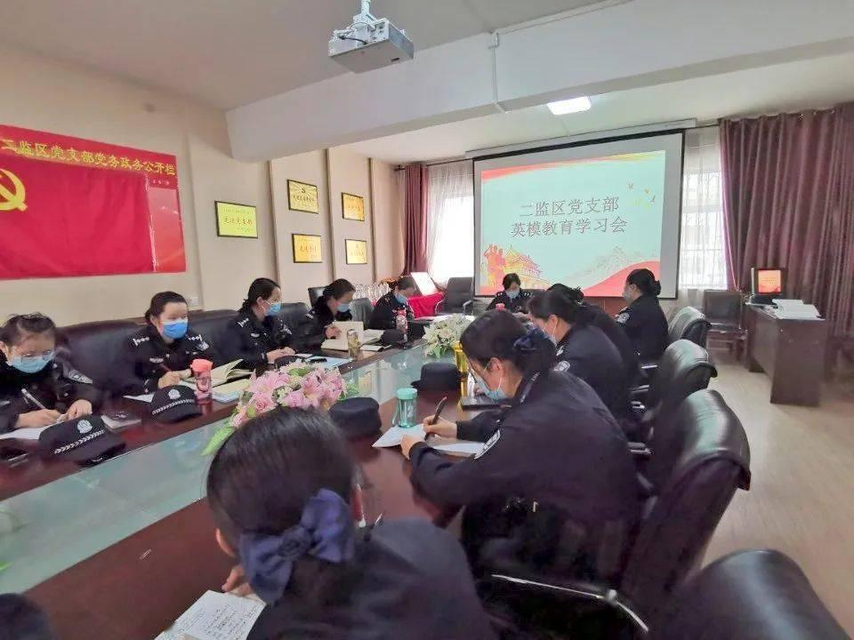 腾势N7不仅是一辆车，更是移动的家！